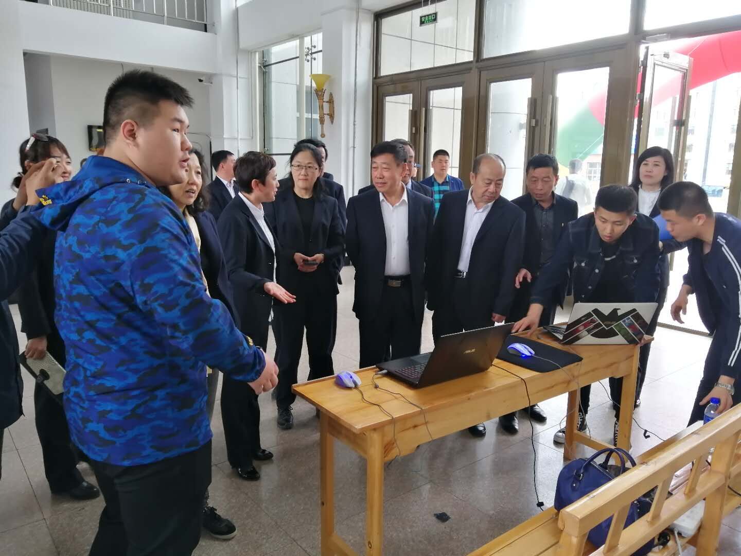 計(jì)算機(jī)應(yīng)用技術(shù)學(xué)院“職業(yè)教育活動周”——學(xué)生作品展