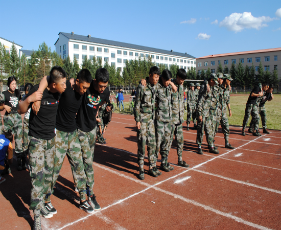 醫(yī)學(xué)技術(shù)學(xué)院趣味運動會圓滿落幕