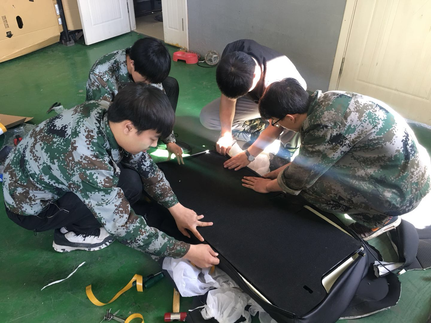 新學(xué)期_新征程---半工半讀學(xué)徒制的繼續(xù)深入