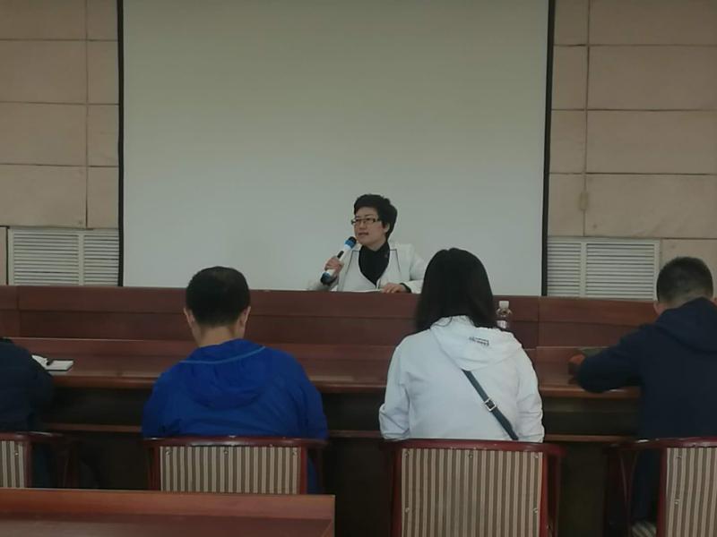 我校學(xué)生處召開本學(xué)期學(xué)生工作總結(jié)會(huì)議