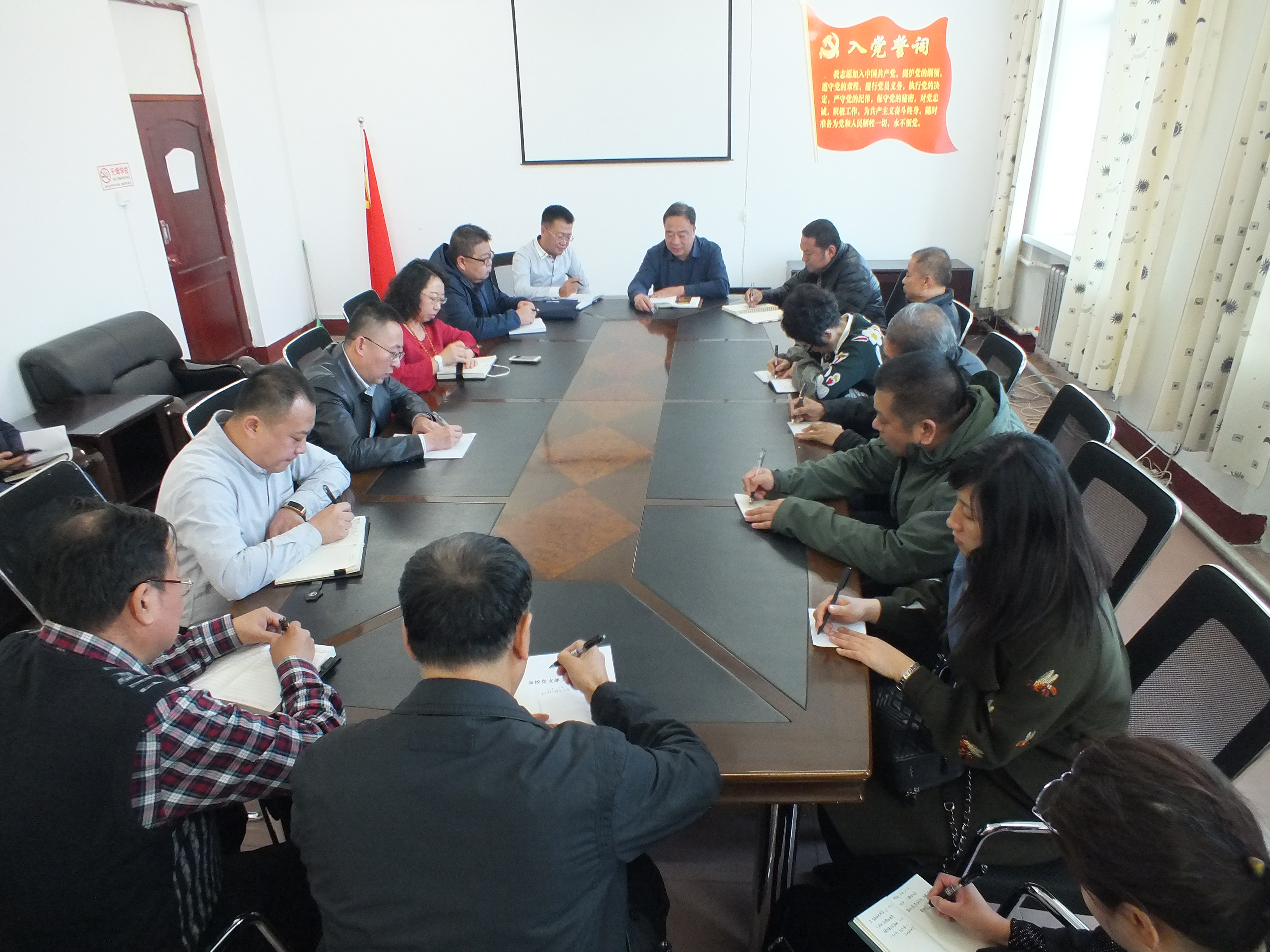 學(xué)院紀委組織召開黨風(fēng)廉政建設(shè)座談會