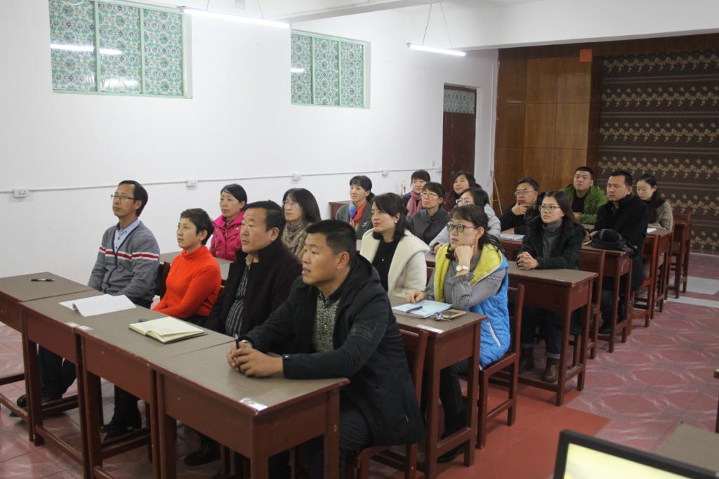 計算機學院政治學習課觀看《榜樣》