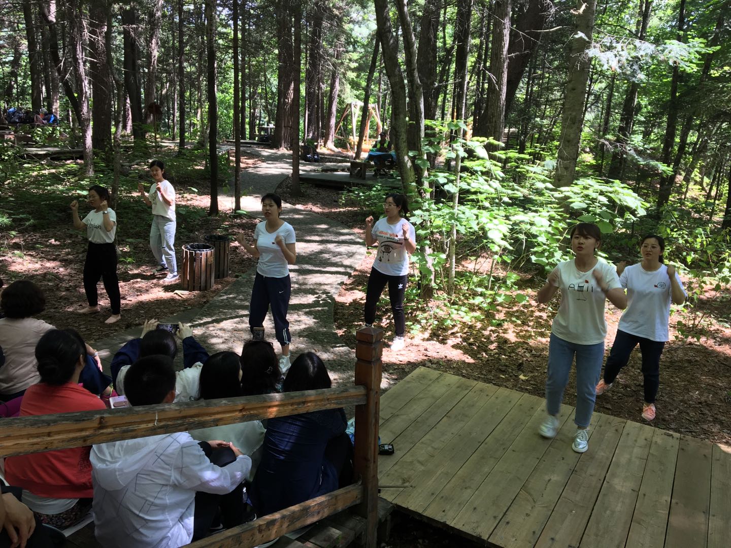 醫(yī)學(xué)技術(shù)學(xué)院主題黨日活動(dòng)