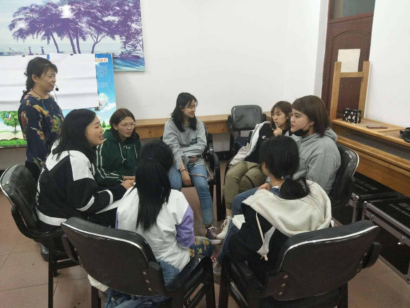 馬克思主義公共學(xué)院組織全體預(yù)科生開展心理團(tuán)建活動(dòng)