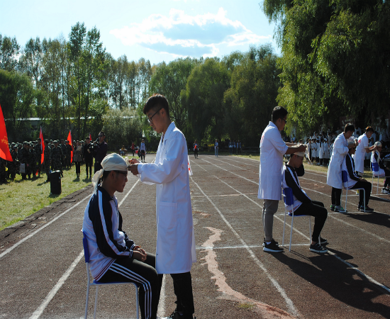 醫(yī)學(xué)技術(shù)學(xué)院趣味運動會圓滿落幕