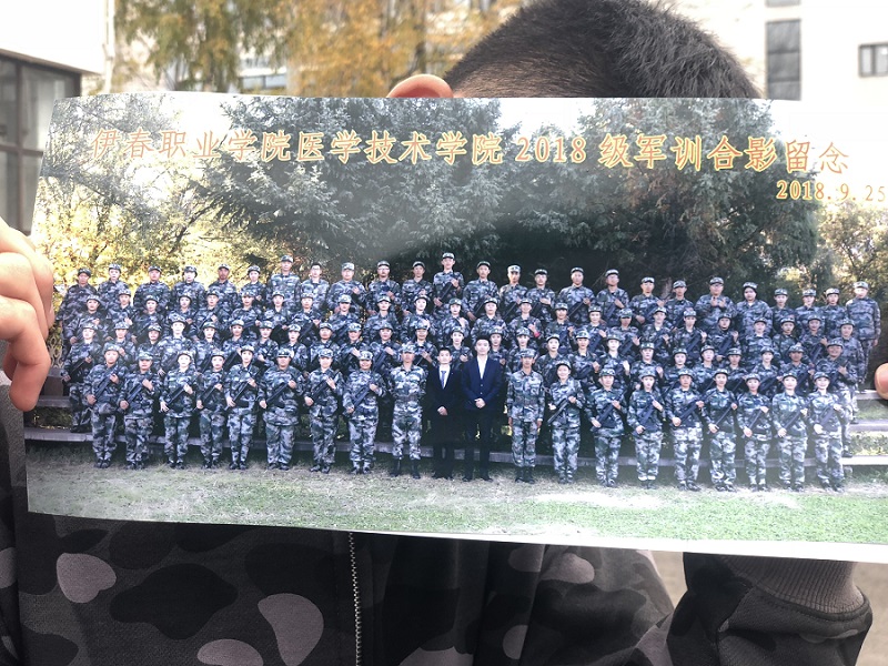 醫(yī)學(xué)技術(shù)學(xué)院“憶軍訓(xùn)_共聯(lián)歡”-------教官歡送會