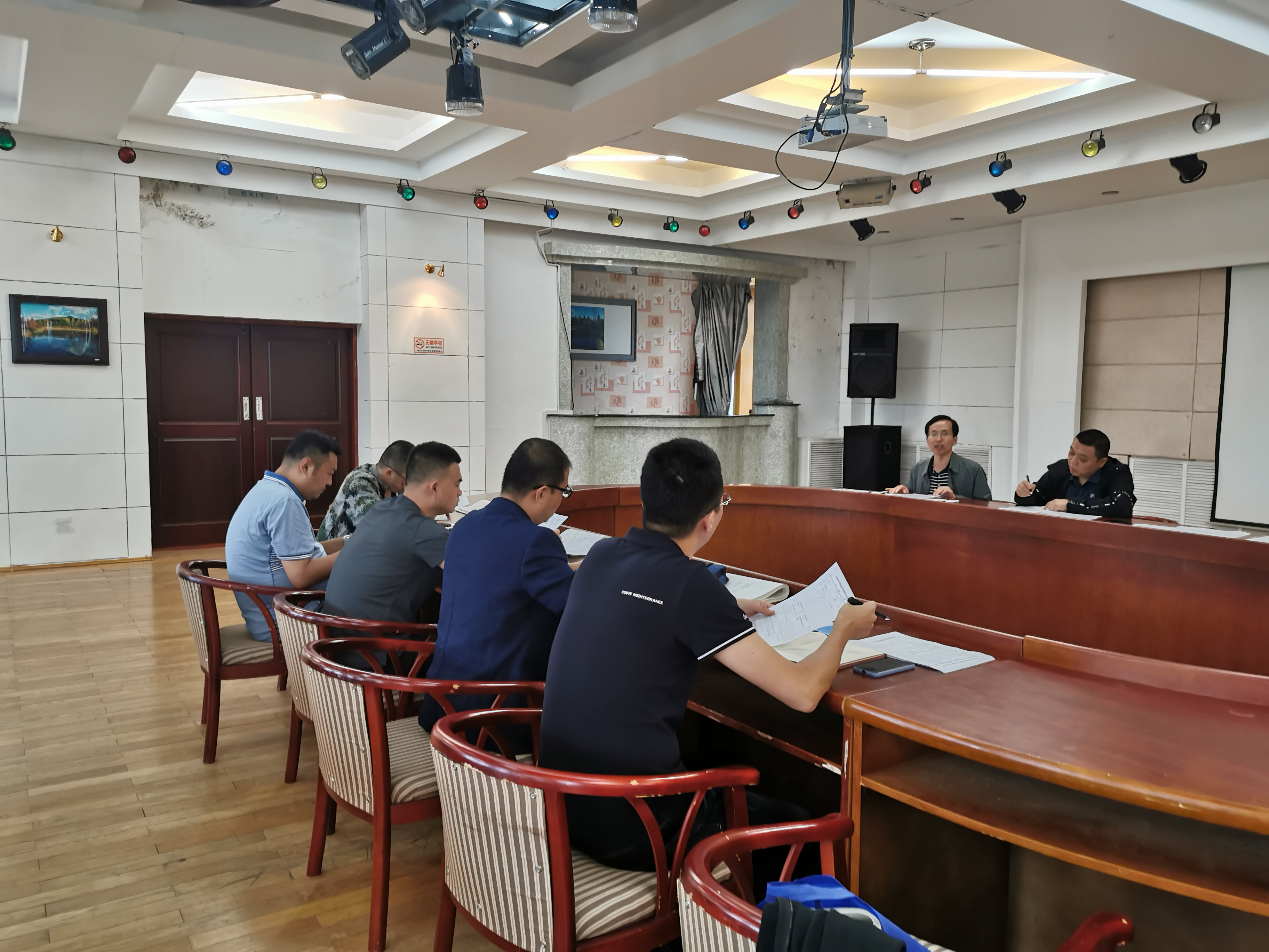 伊春職業(yè)學(xué)院學(xué)生資助管理中心召開2019年秋季學(xué)期推進(jìn)學(xué)生資助工作大會