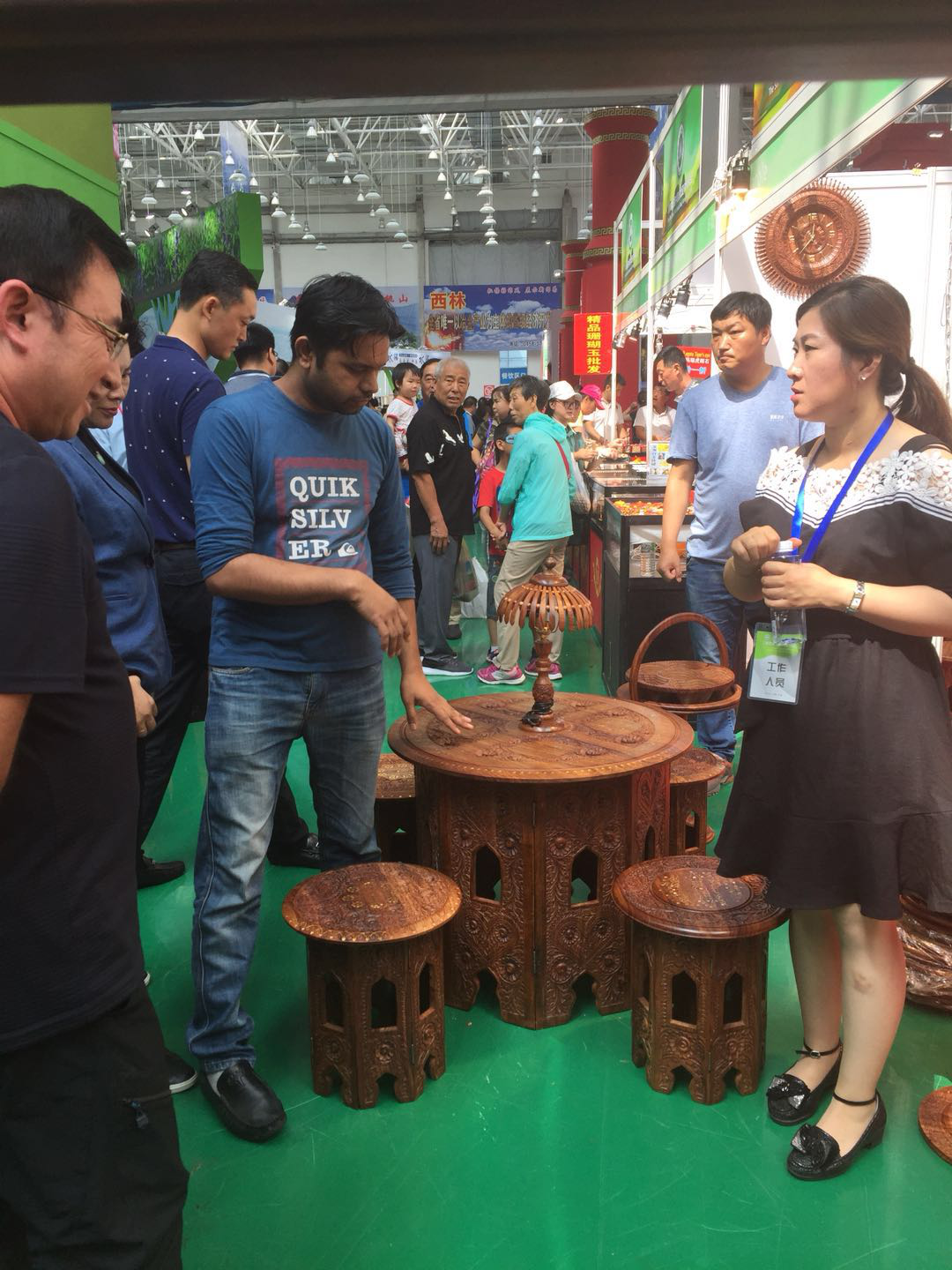 基礎教育學院師生為2018第五屆中國（東北亞）森林博覽會提供英語翻譯和志愿服務工作