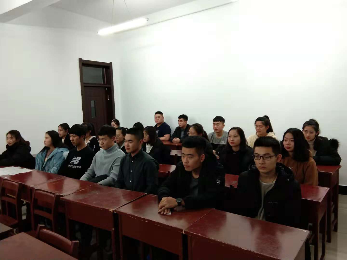 旅游商務(wù)學(xué)院2018級學(xué)生舉行