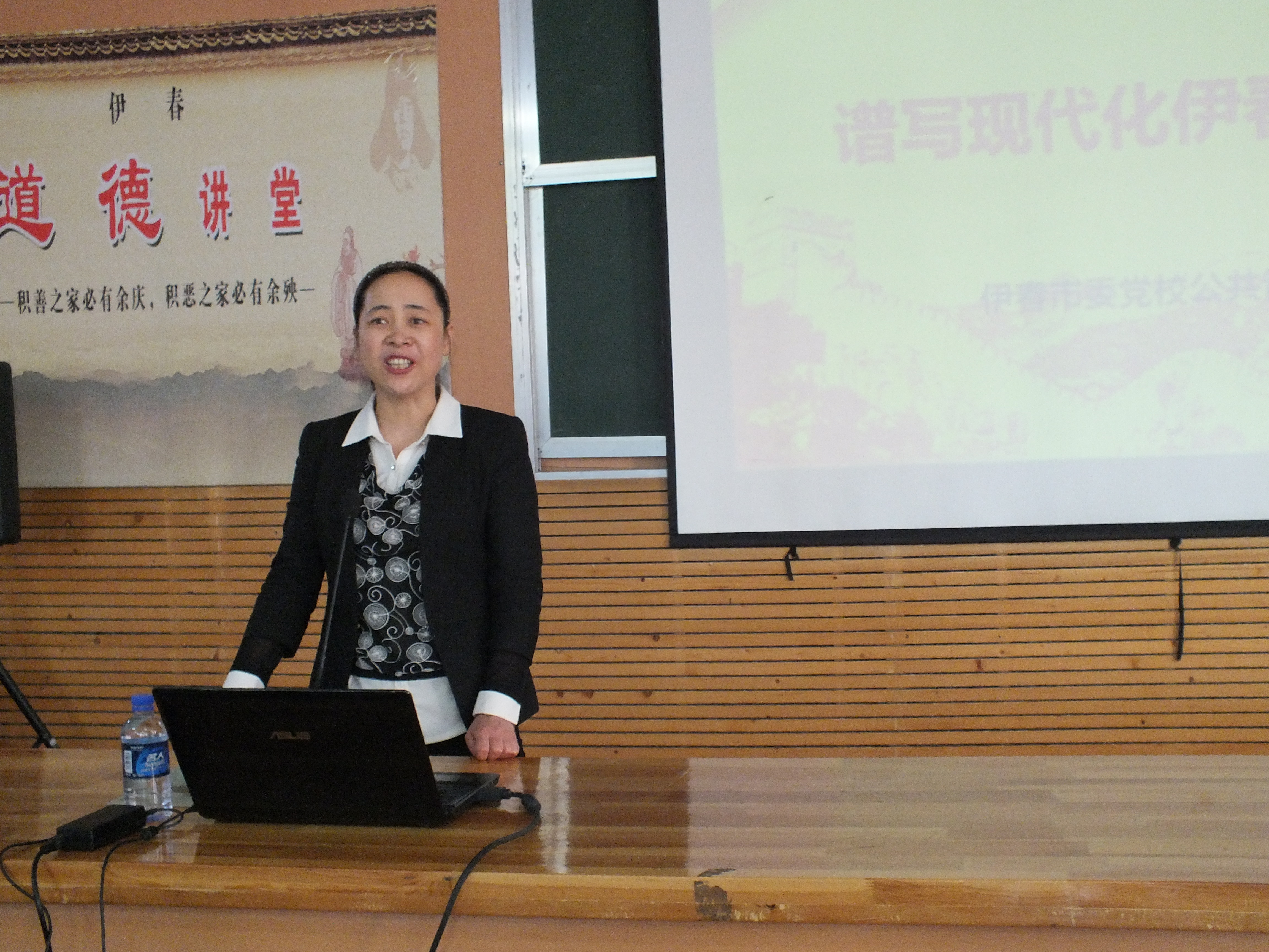 學(xué)院開展深入宣傳貫徹十九大精神“走基層”宣講活動