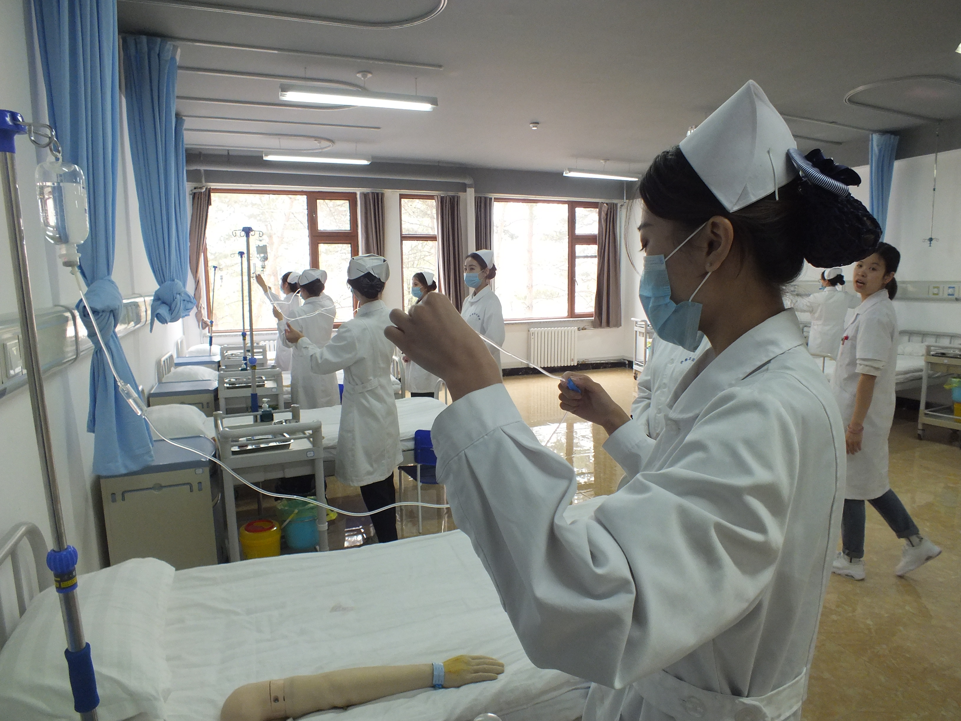 伊春職業(yè)學(xué)院2019年職業(yè)教育活動(dòng)周首屆“校園開放日”隆重開幕