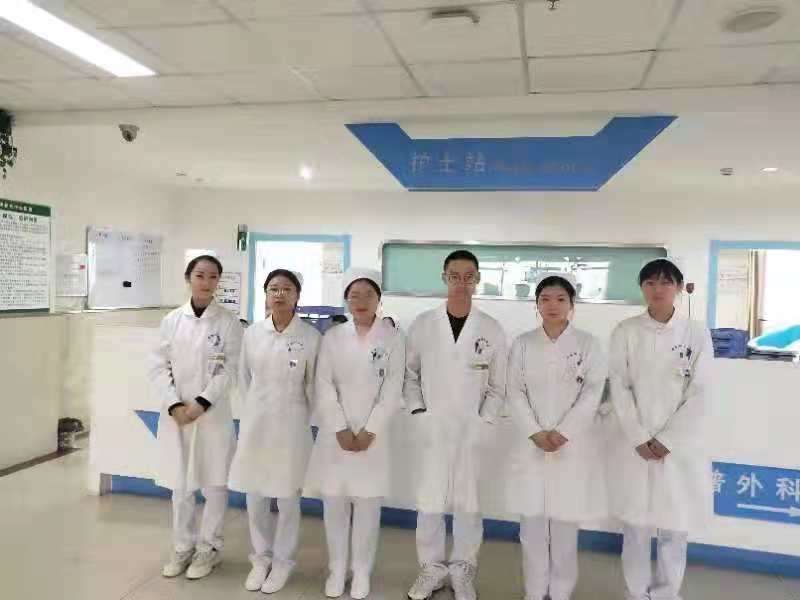 醫(yī)學(xué)技術(shù)學(xué)院學(xué)生課間見習(xí)情況