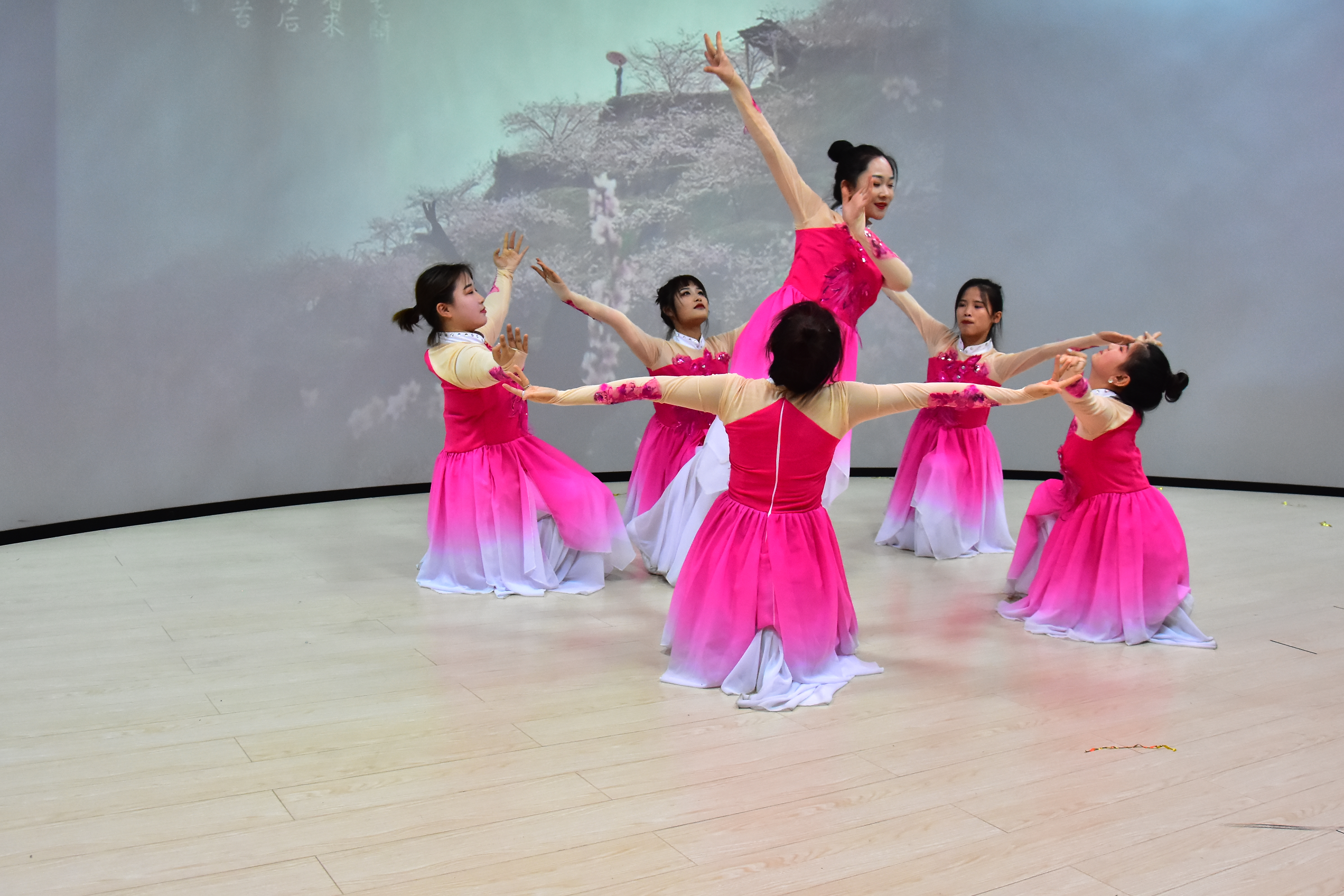 師范學(xué)院學(xué)前教育專業(yè)2018-2019學(xué)年度專業(yè)技能大賽成果展示暨頒獎(jiǎng)典禮