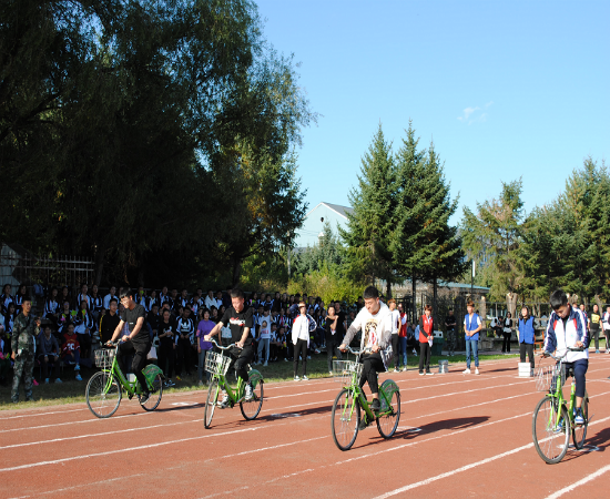 醫(yī)學(xué)技術(shù)學(xué)院趣味運動會圓滿落幕