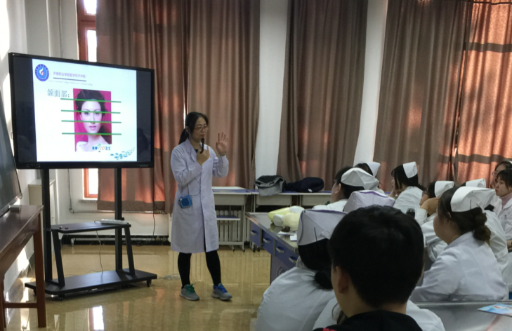 醫(yī)學技術學院開設護理專業(yè)方向課程