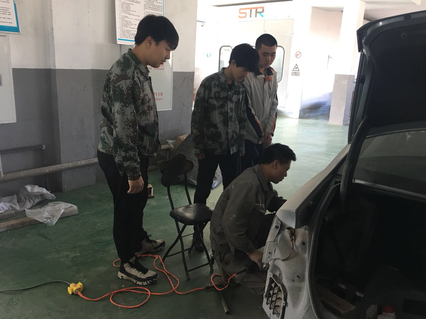 新學(xué)期_新征程---半工半讀學(xué)徒制的繼續(xù)深入