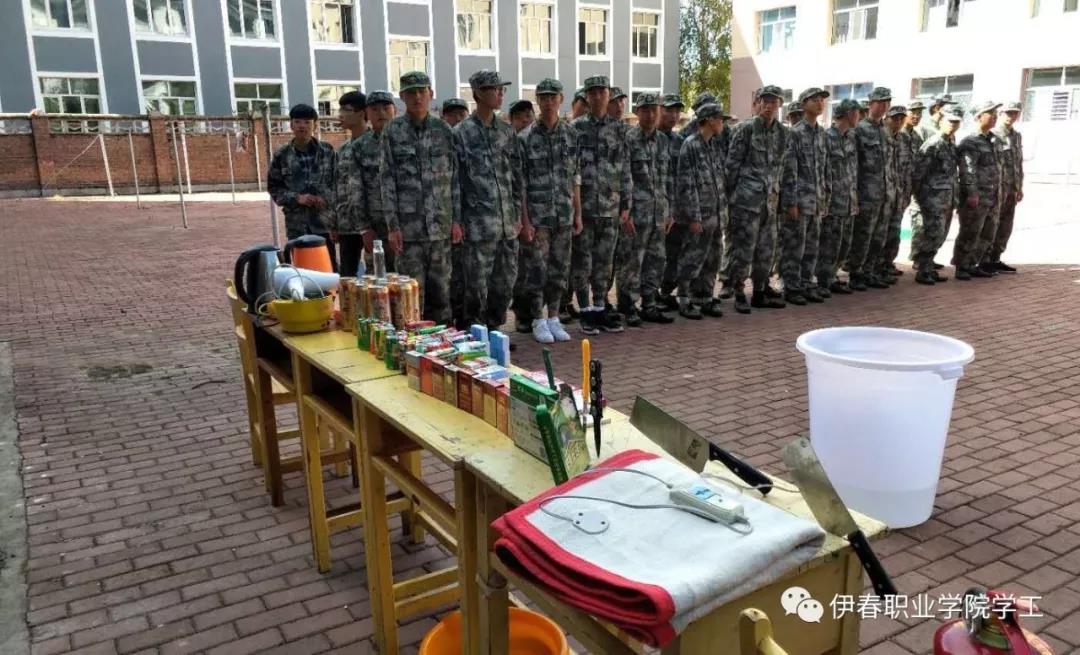 以公寓文化為載體，扎實(shí)推進(jìn)標(biāo)準(zhǔn)化寢室建設(shè)