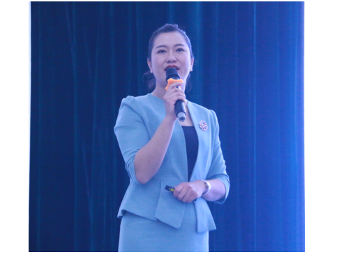 我院禮儀教師為基層縣政府工作人員做政務(wù)禮儀培訓(xùn)