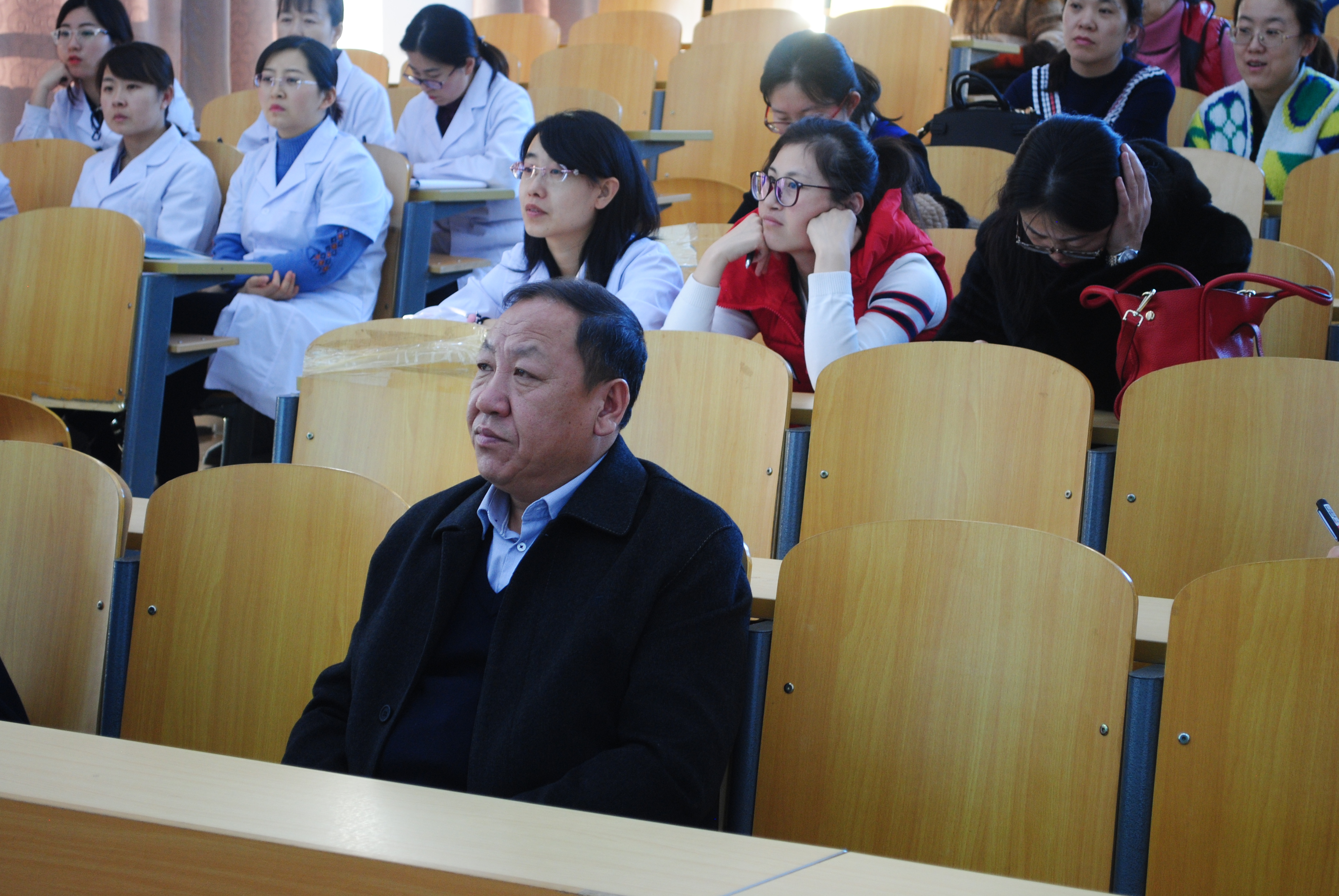 教務(wù)處舉辦專題講座