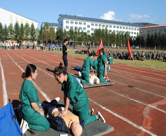 醫(yī)學(xué)技術(shù)學(xué)院趣味運動會圓滿落幕