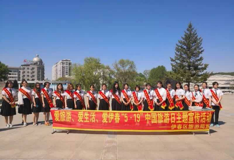 醫(yī)學技術學院涉外護理班開展“用行動給予關懷、用服務獻予愛心”主題公益活動