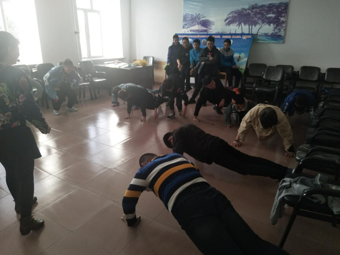 馬克思主義公共學(xué)院組織全體預(yù)科生開展心理團(tuán)建活動(dòng)